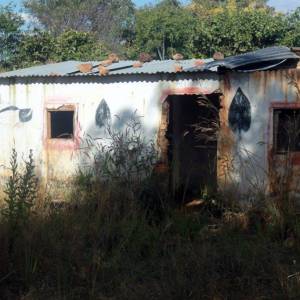 Abandoned house in Kifumpa, DRC - Jaff Napoleon photo